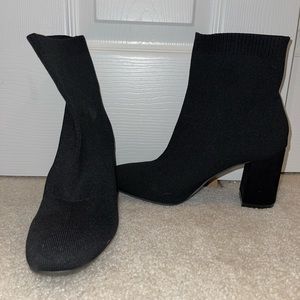 Knit chunky heel bootie